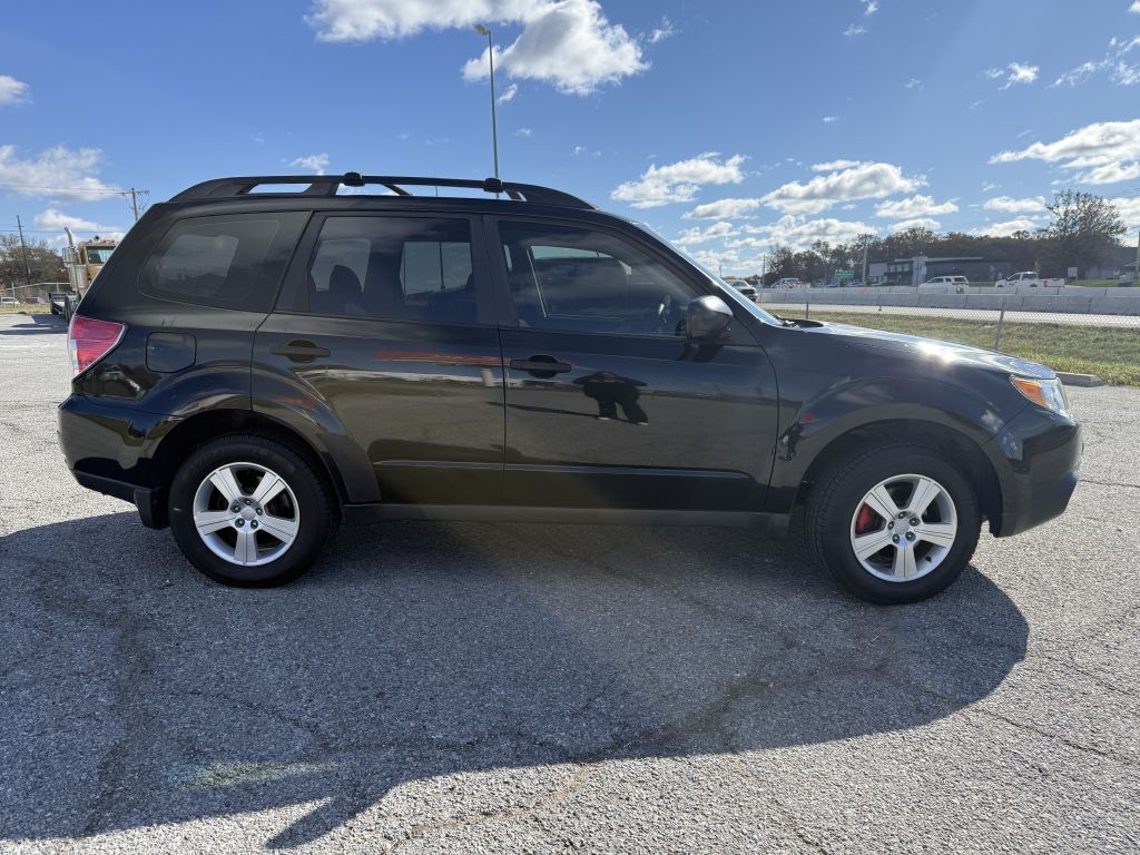Subaru Forester 2.5X 2012