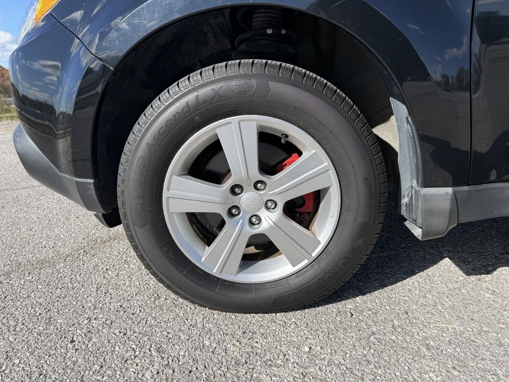 Subaru Forester 2.5X 2012