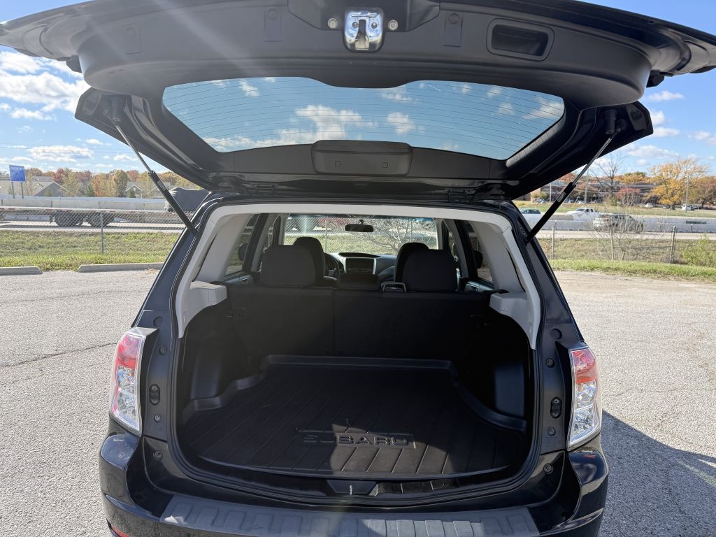 Subaru Forester 2.5X 2012