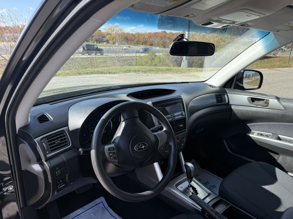 Subaru Forester 2.5X 2012