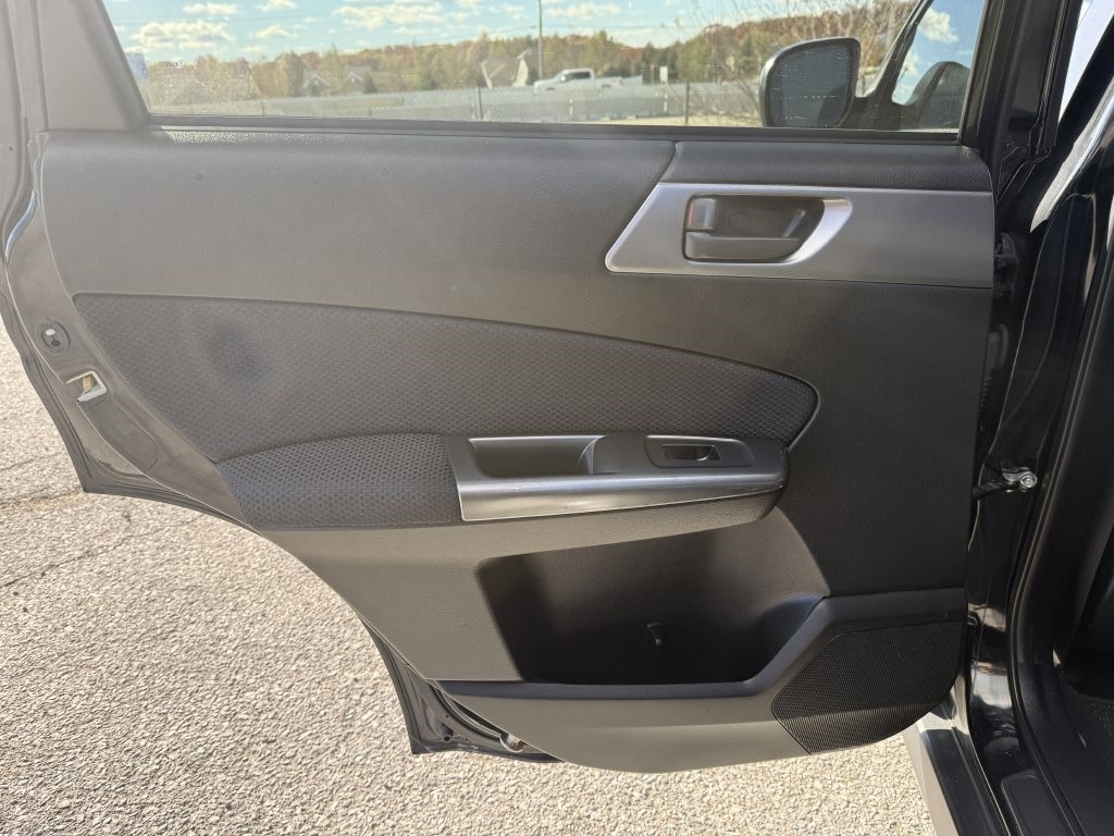 Subaru Forester 2.5X 2012