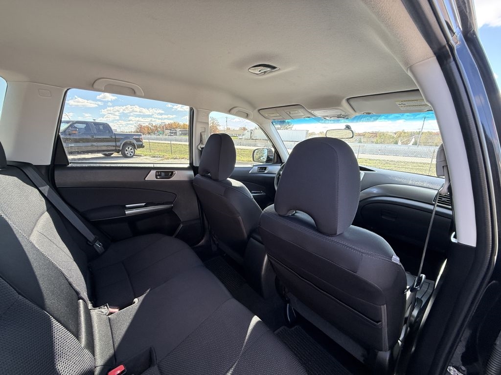 Subaru Forester 2.5X 2012