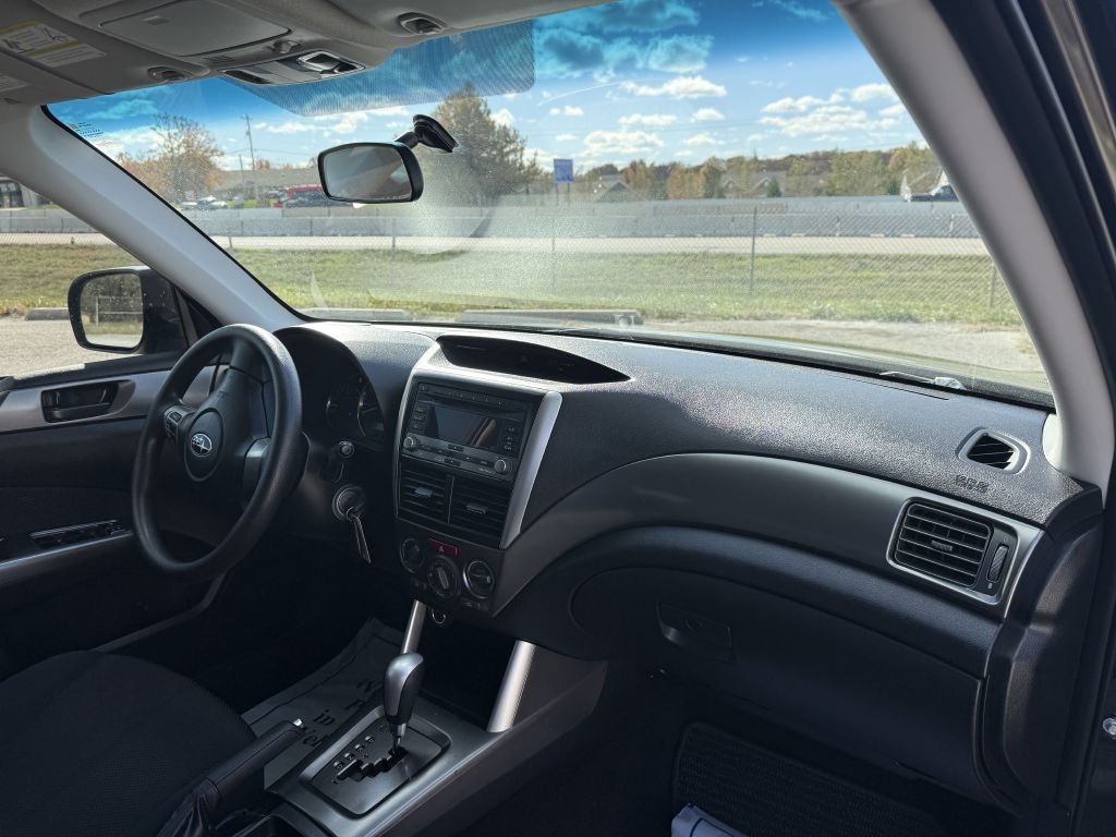 Subaru Forester 2.5X 2012