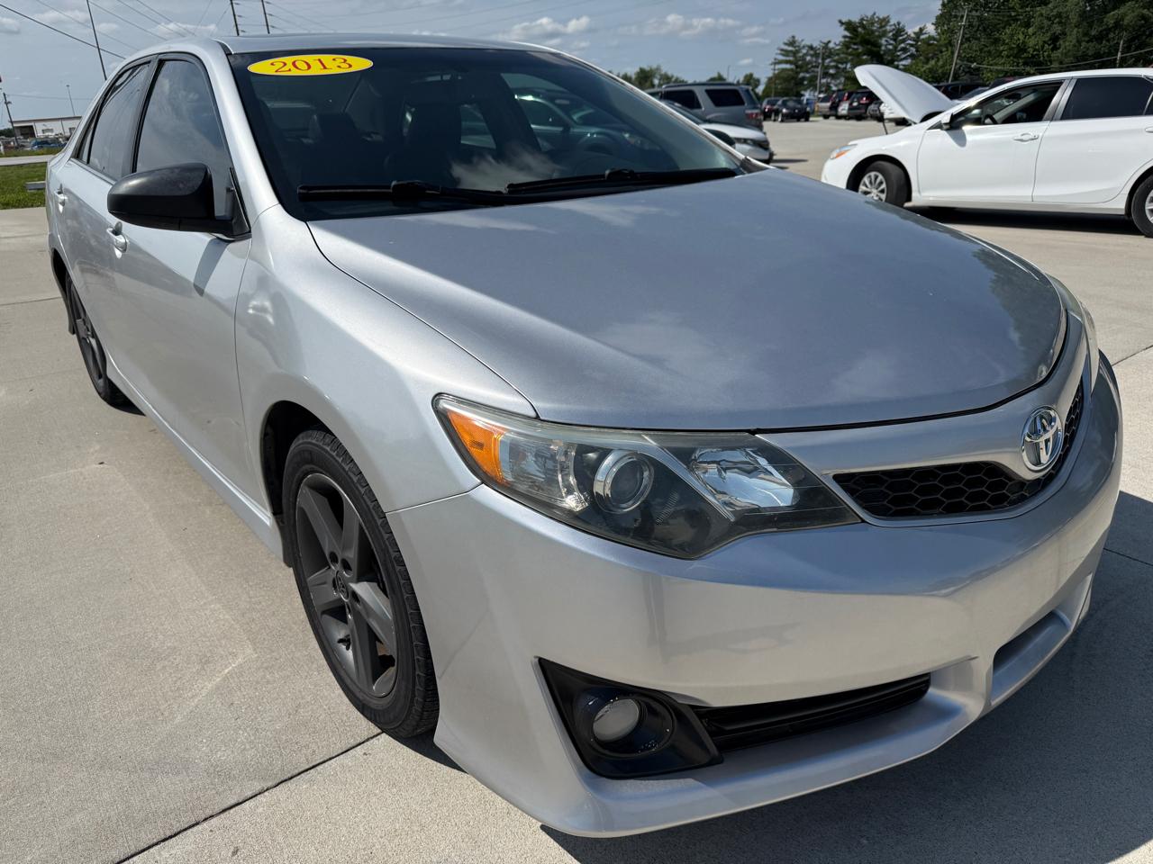 Toyota Camry SE (Natl) 2013
