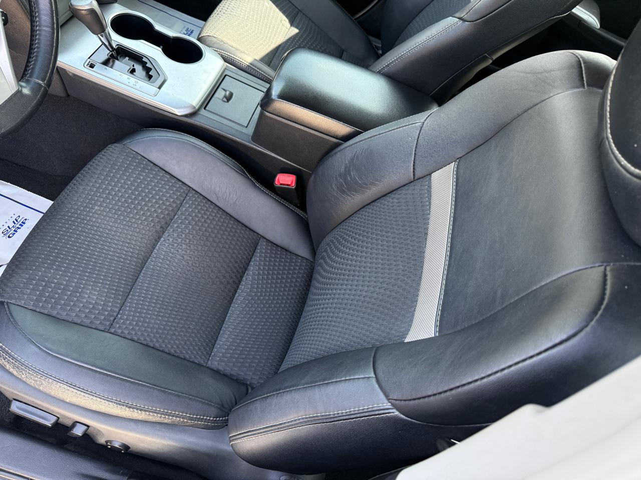 Toyota Camry SE (Natl) 2013