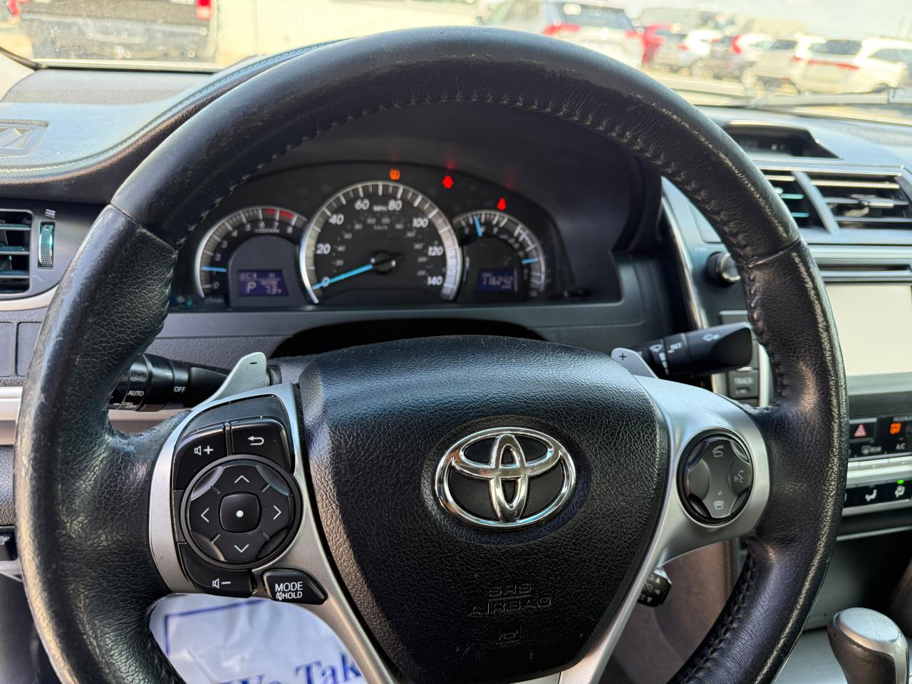 Toyota Camry SE (Natl) 2013