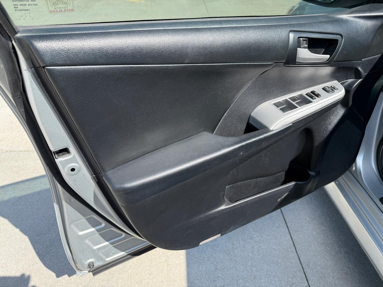 Toyota Camry SE (Natl) 2013