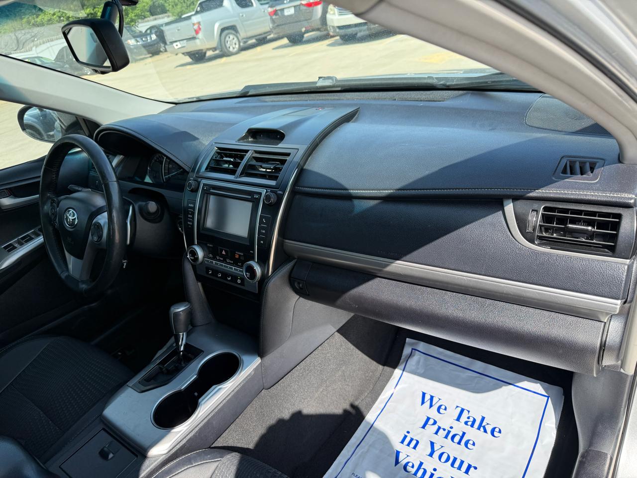 Toyota Camry SE (Natl) 2013