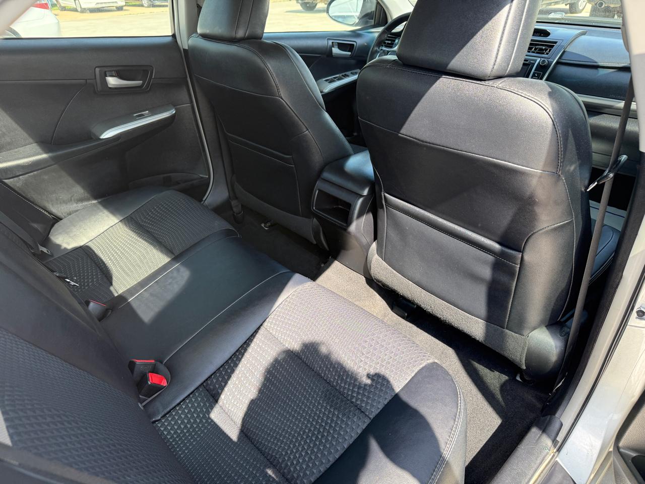 Toyota Camry SE (Natl) 2013