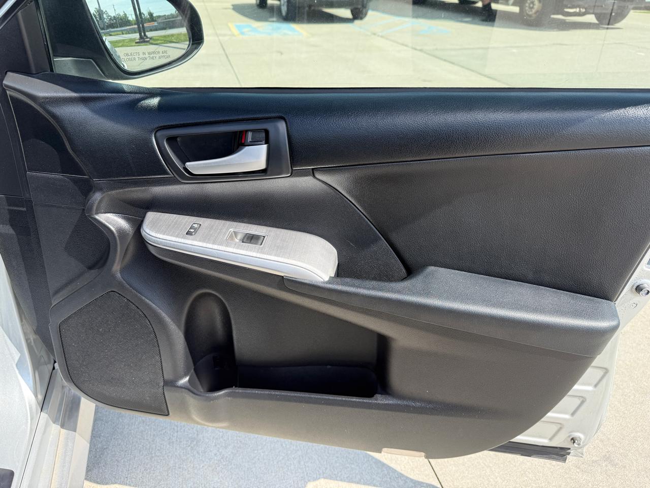 Toyota Camry SE (Natl) 2013