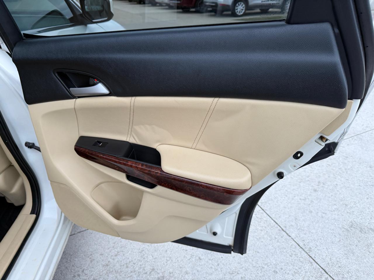 Honda Accord Crosstour EX-L 2WD 5-Spd AT 2010