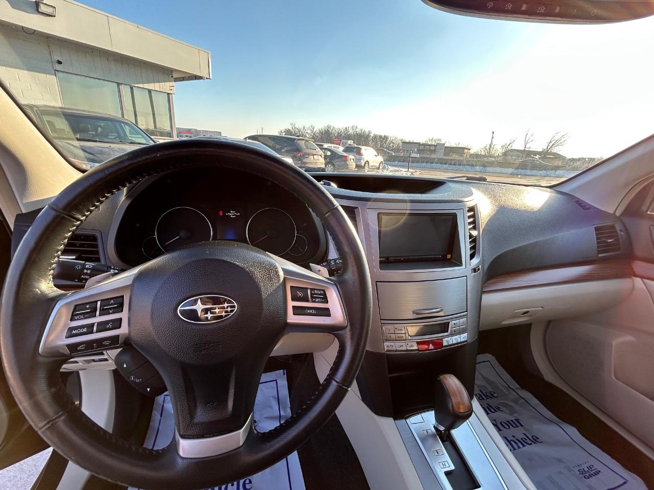 Subaru Outback 2.5i Limited 2014