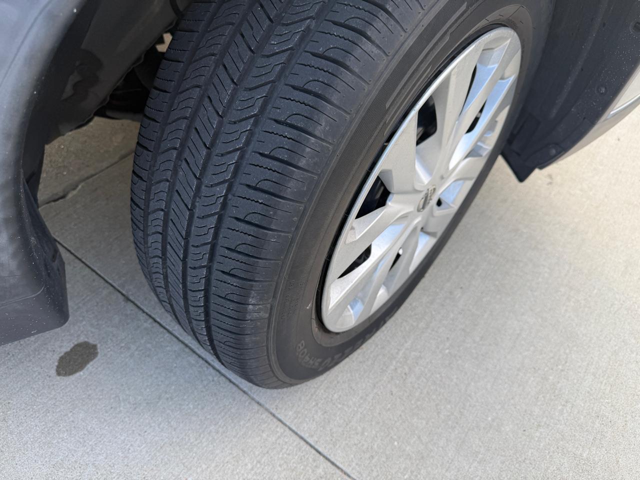 Nissan Rogue SV AWD 2018