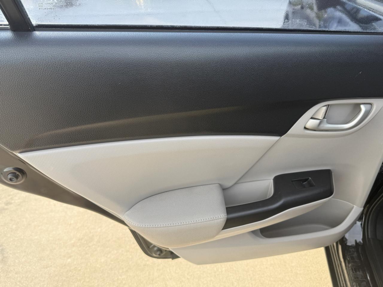 Honda Civic LX Sedan CVT 2014