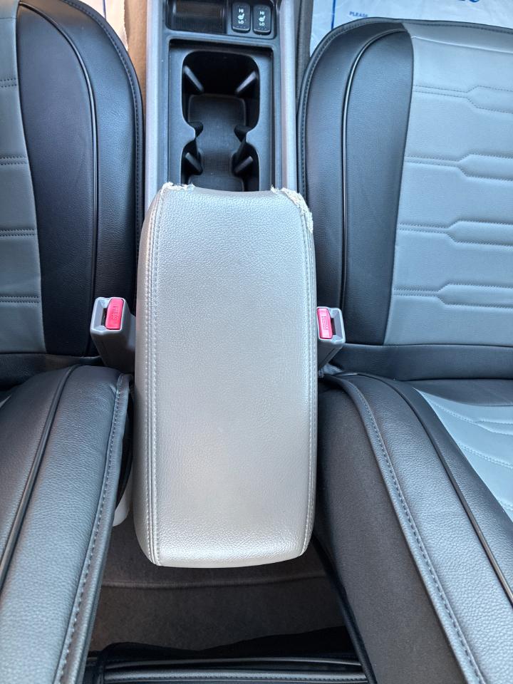 Honda Civic EX-L Coupe 5-Speed AT with Navigation 2010