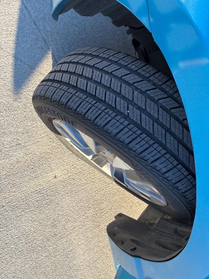 Honda Civic EX-L Coupe 5-Speed AT with Navigation 2010