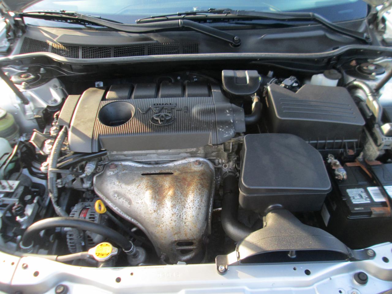 Toyota Camry Base 6-Spd AT 2011
