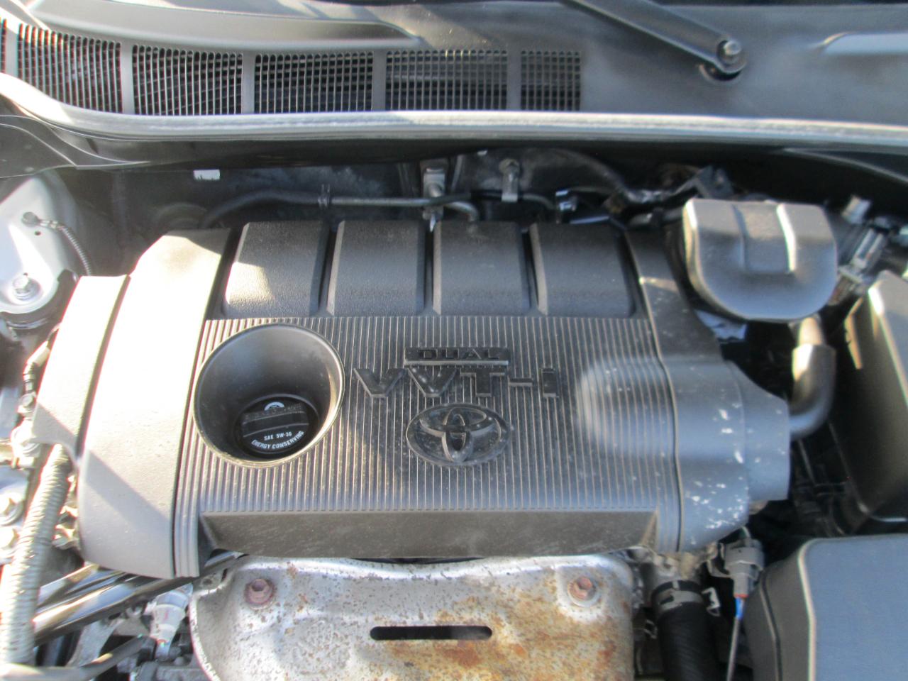 Toyota Camry Base 6-Spd AT 2011