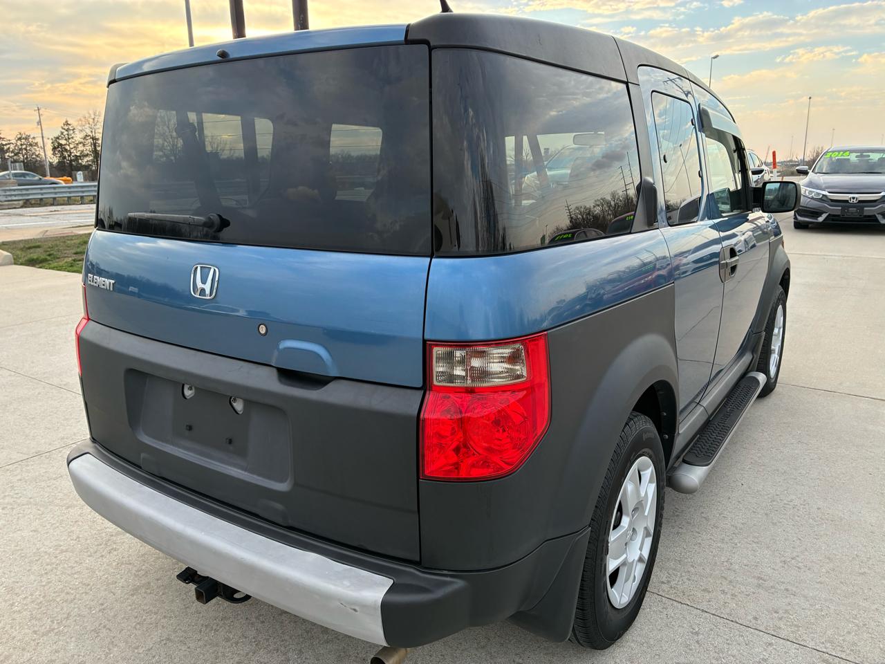 Honda Element LX 2WD AT 2008