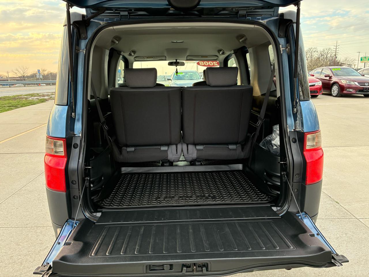 Honda Element LX 2WD AT 2008
