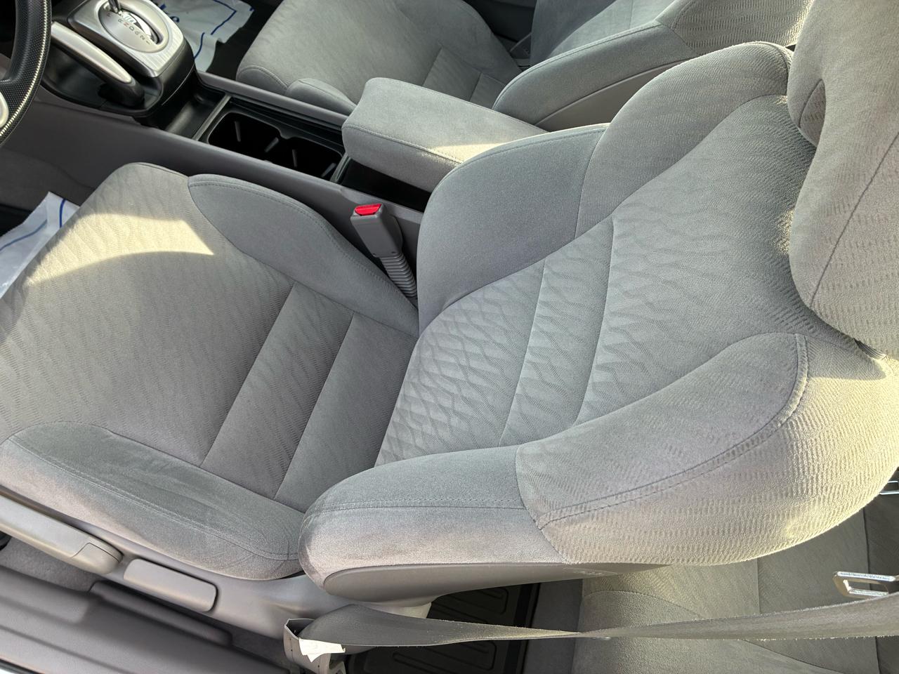 Honda Civic LX Coupe 5-Speed AT 2010