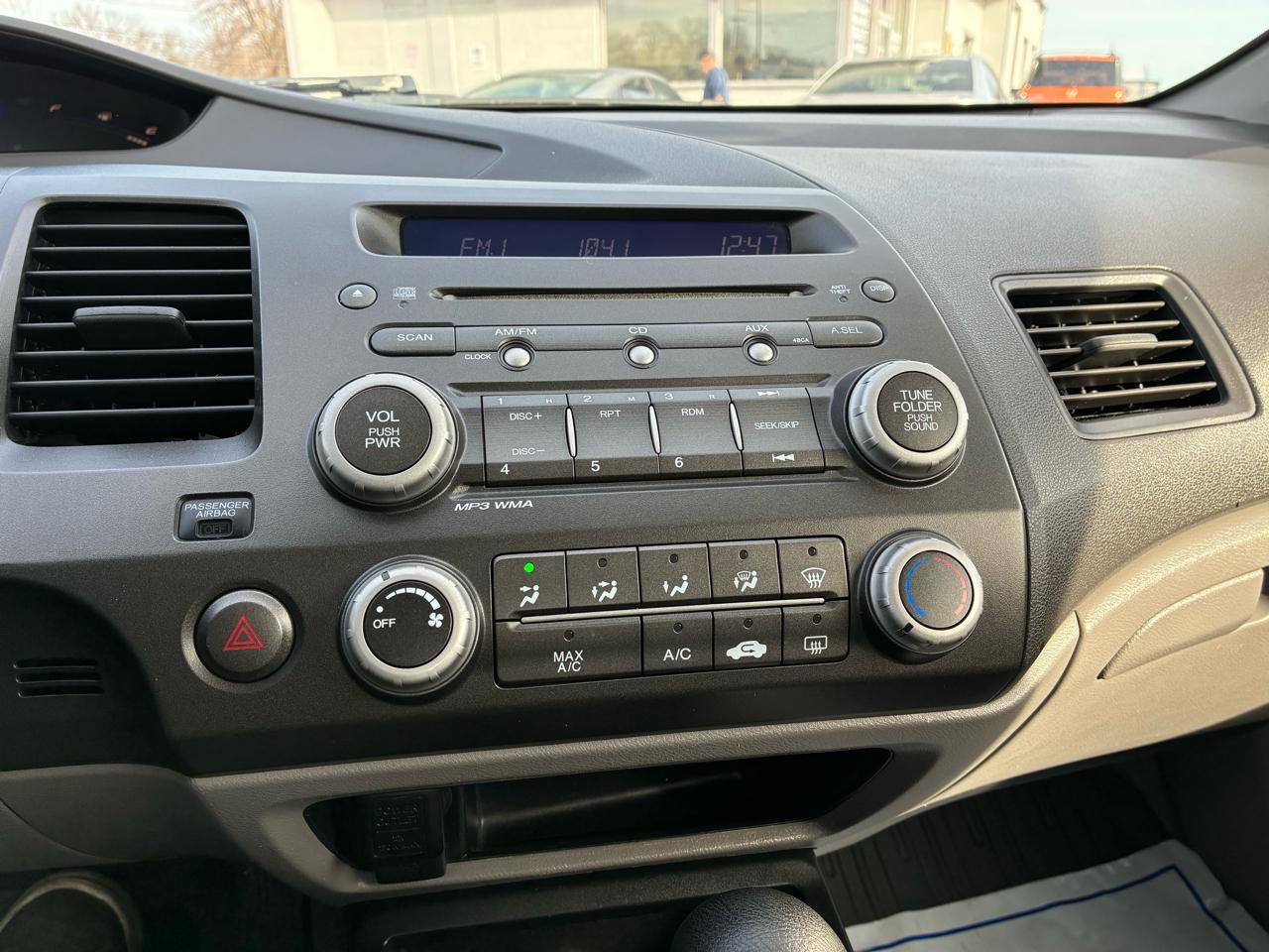 Honda Civic LX Coupe 5-Speed AT 2010