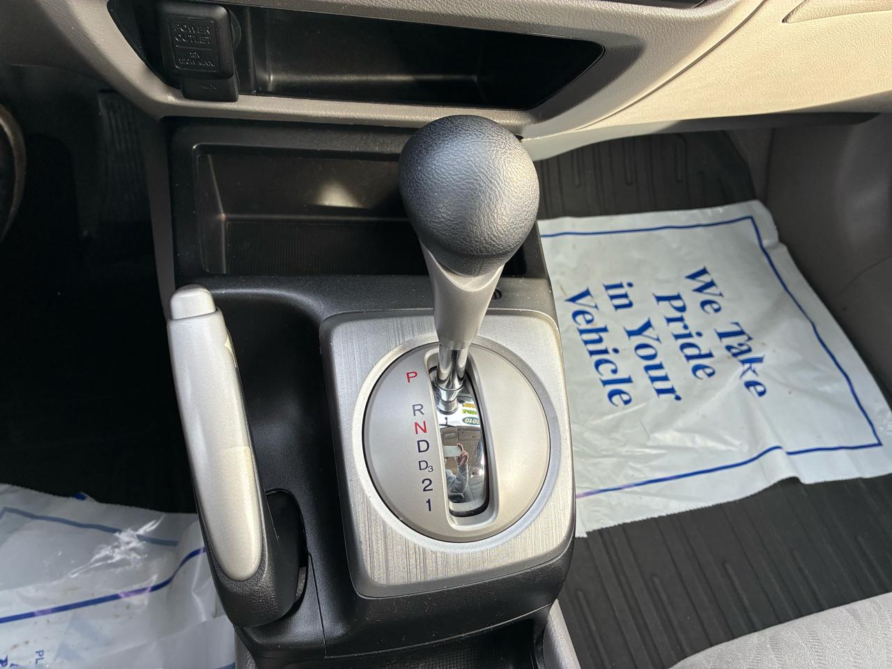 Honda Civic LX Coupe 5-Speed AT 2010