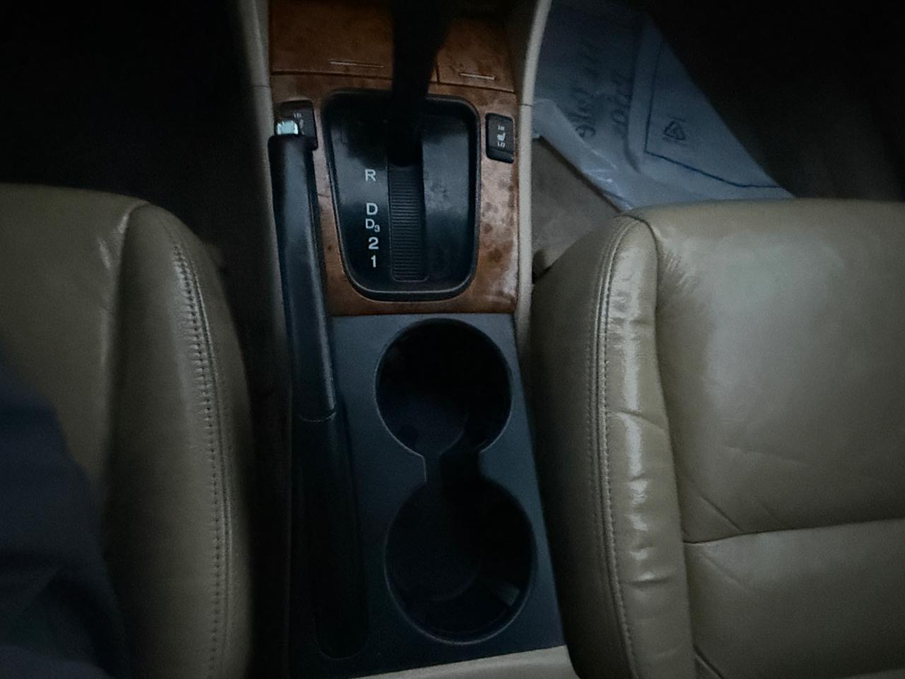 Honda Accord EX V-6 Sedan AT with Navigation System and XM Radi 2005