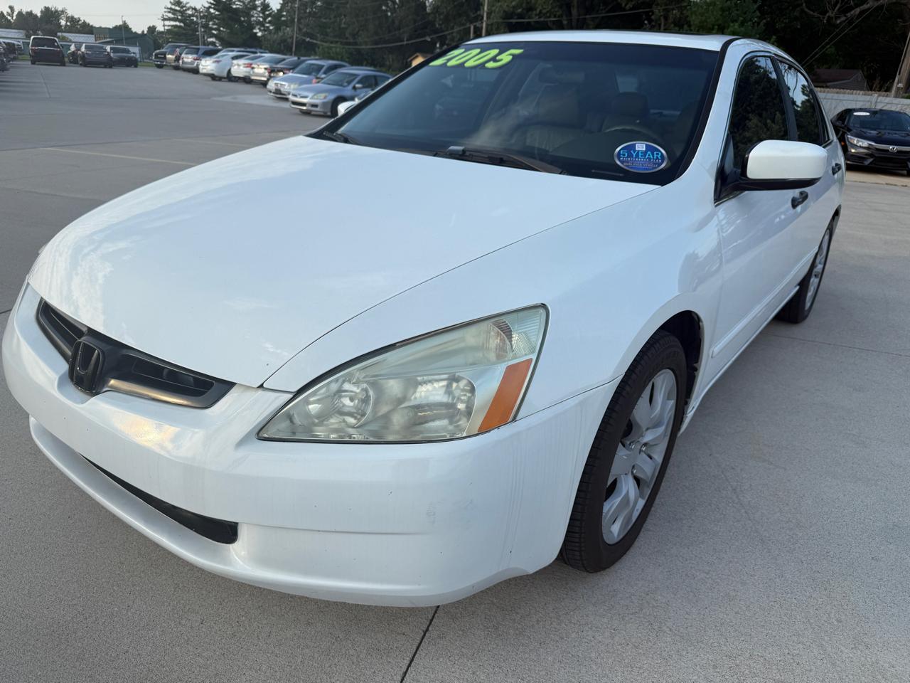 2005 Honda Accord EX V-6 Sedan AT with Navigation System and XM Radi