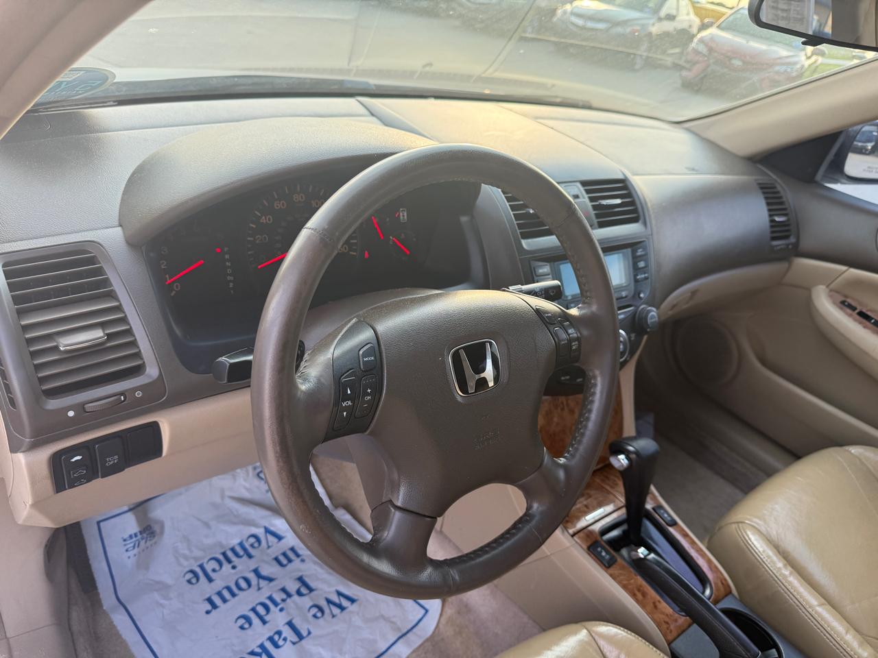 Honda Accord EX V-6 Sedan AT with Navigation System and XM Radi 2005
