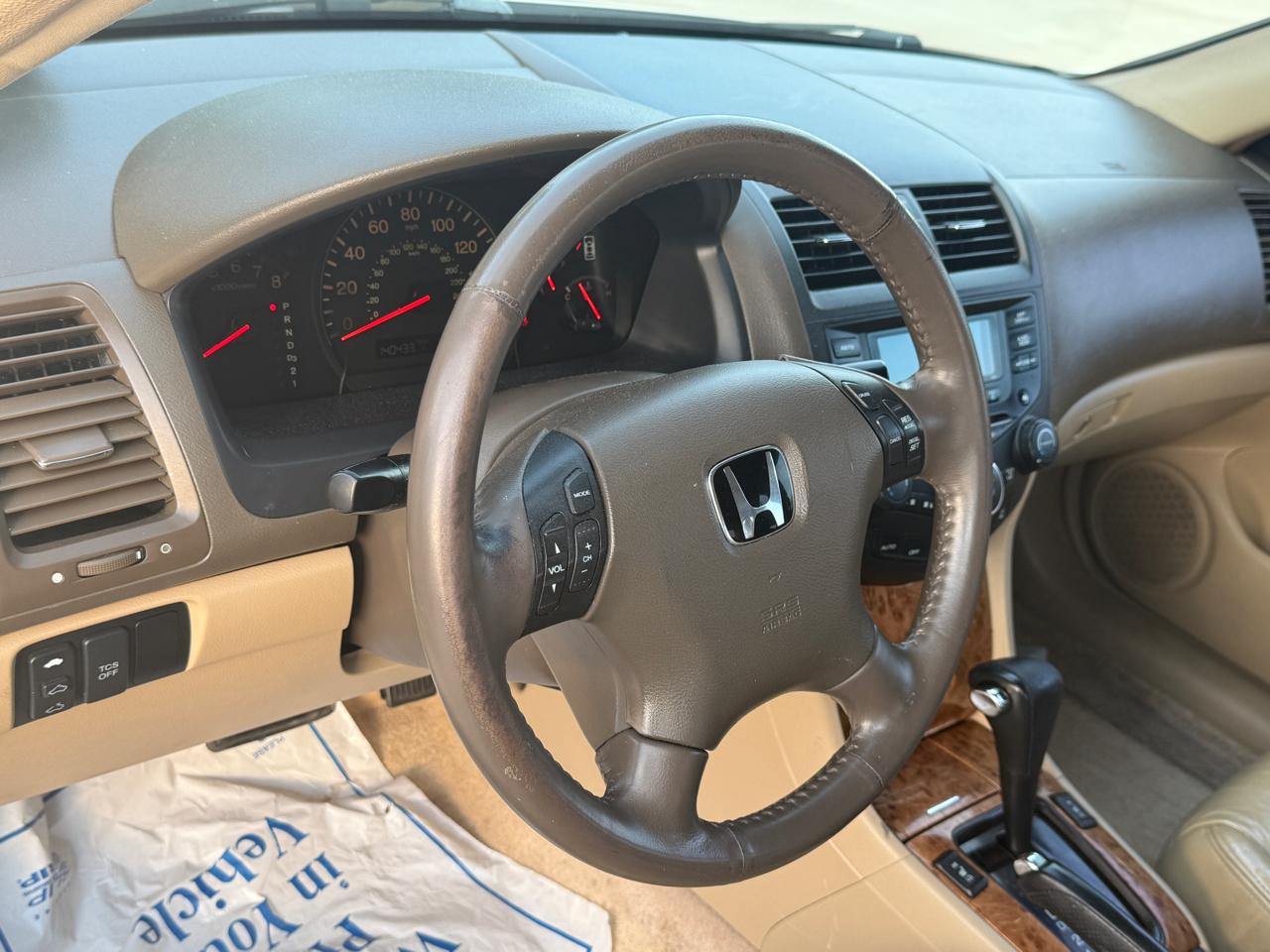 Honda Accord EX V-6 Sedan AT with Navigation System and XM Radi 2005