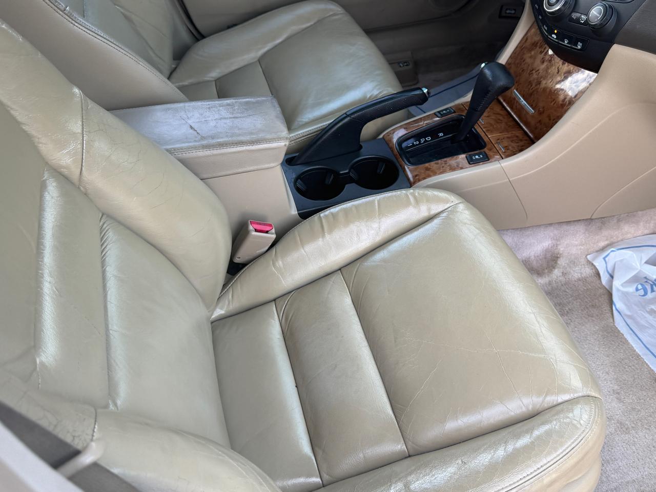 Honda Accord EX V-6 Sedan AT with Navigation System and XM Radi 2005