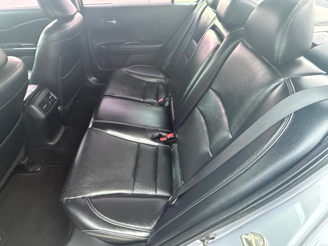 Honda Accord EX-L Sedan V6 6-Spd AT 2016