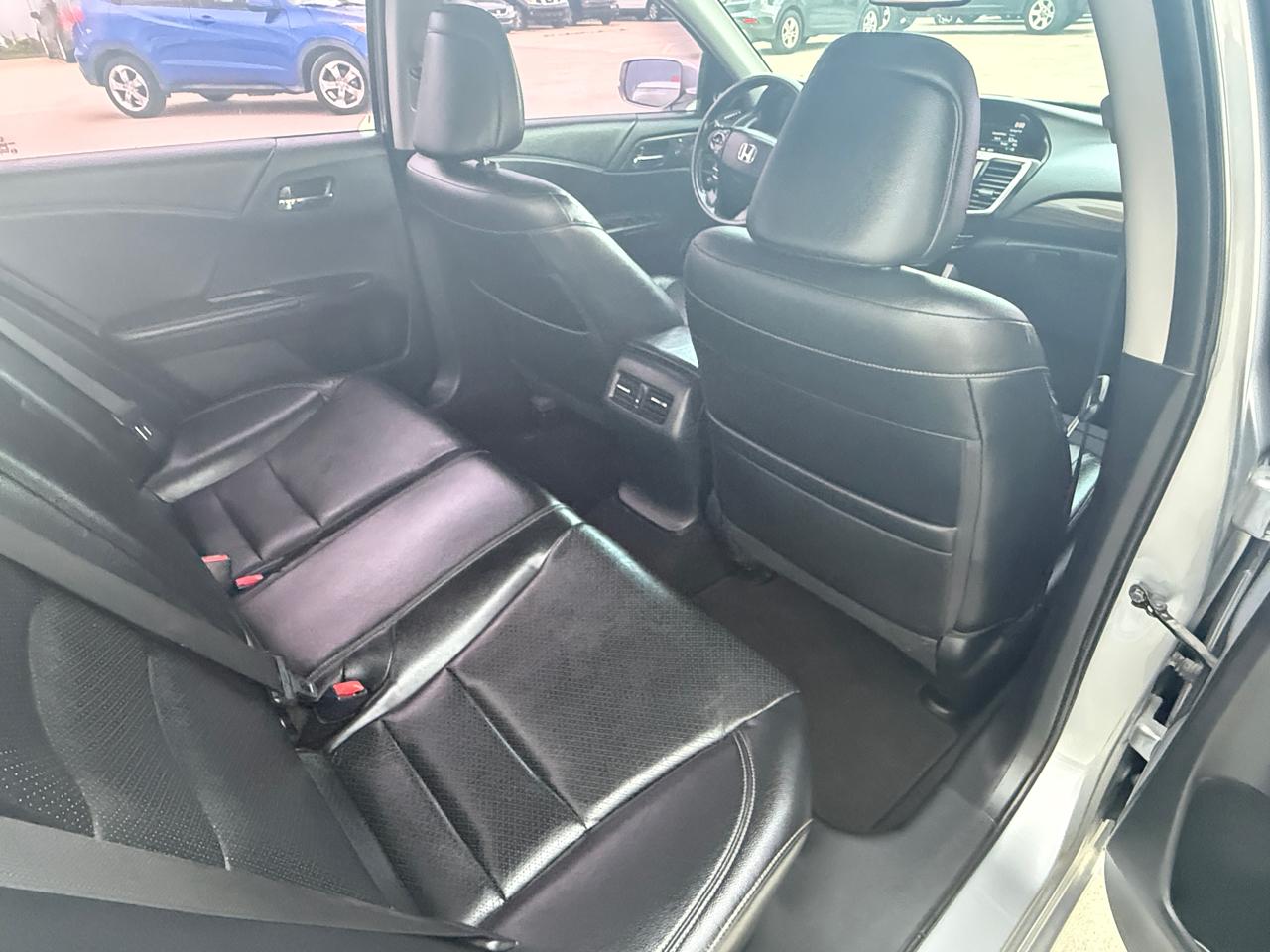 Honda Accord EX-L Sedan V6 6-Spd AT 2016