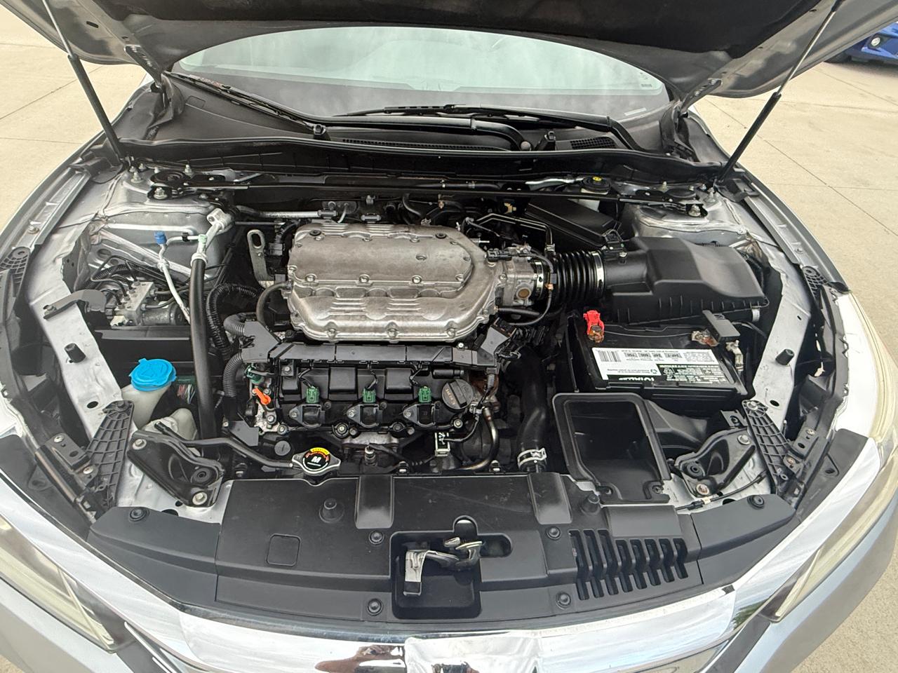 Honda Accord EX-L Sedan V6 6-Spd AT 2016