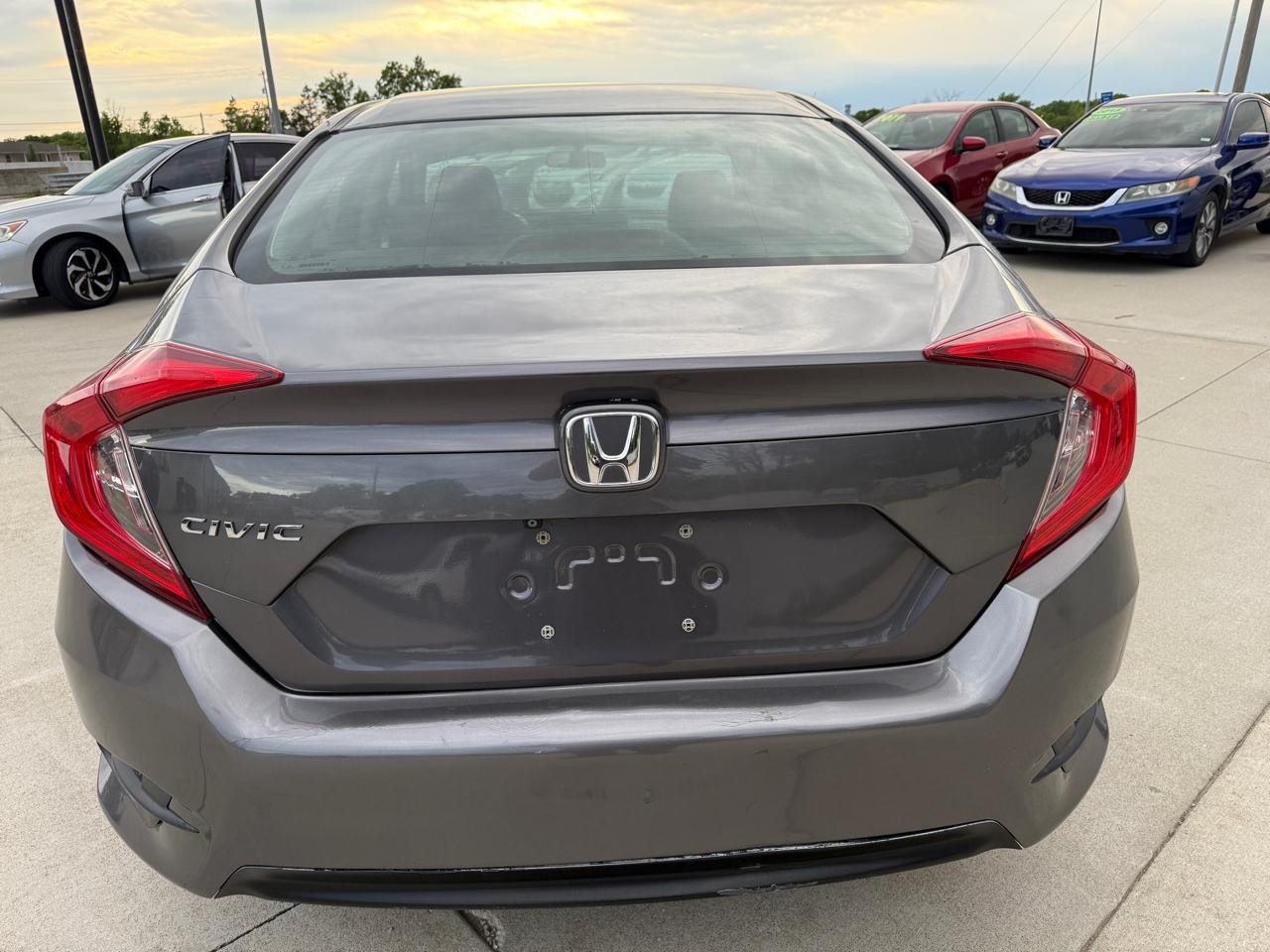 Honda Civic LX Sedan CVT 2016