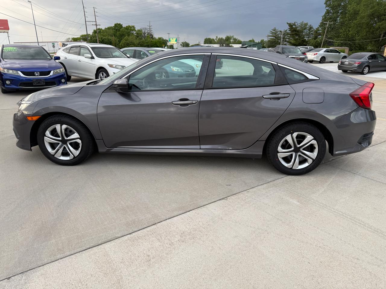 Honda Civic LX Sedan CVT 2016