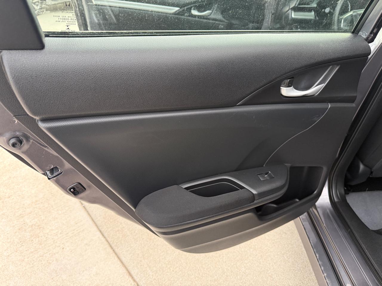 Honda Civic LX Sedan CVT 2016