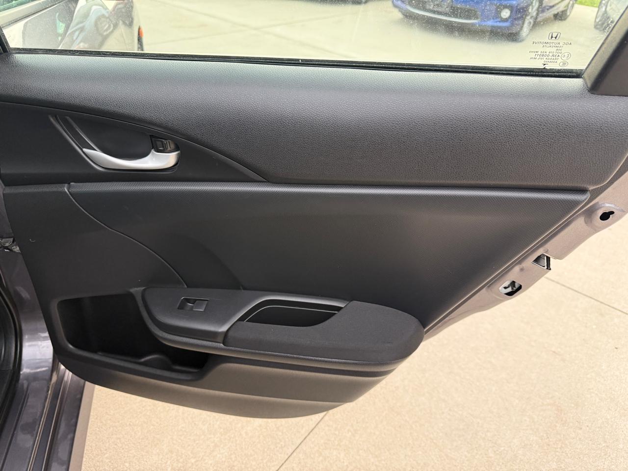 Honda Civic LX Sedan CVT 2016