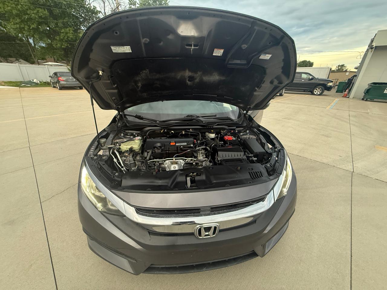 Honda Civic LX Sedan CVT 2016