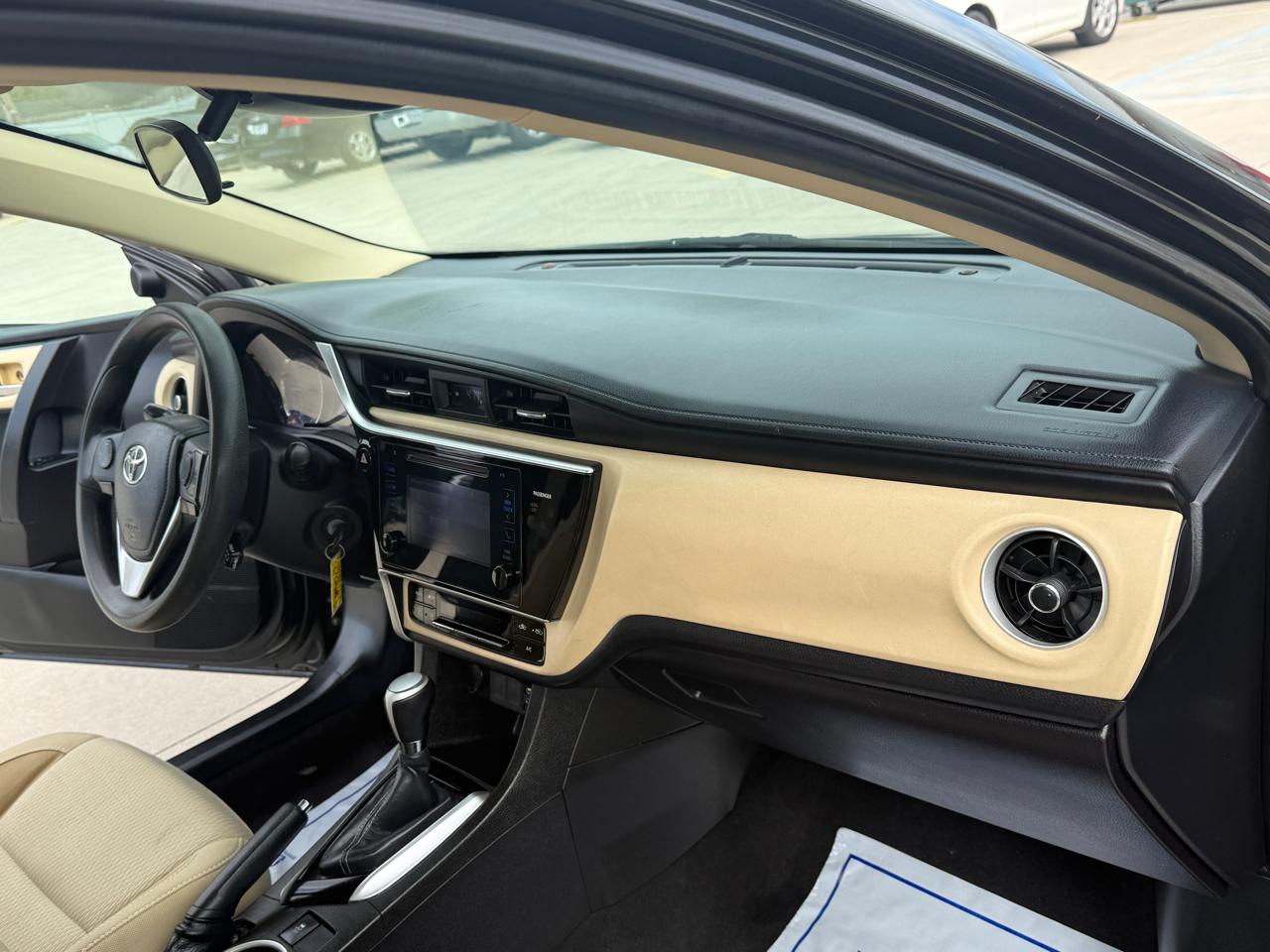 Toyota Corolla LE CVT 2017