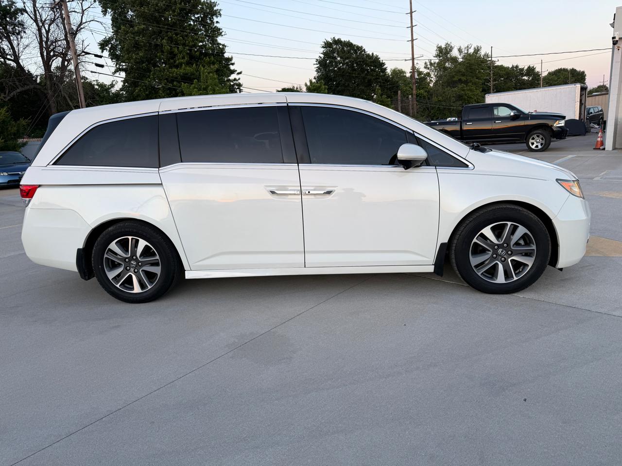 Honda Odyssey Touring 2014
