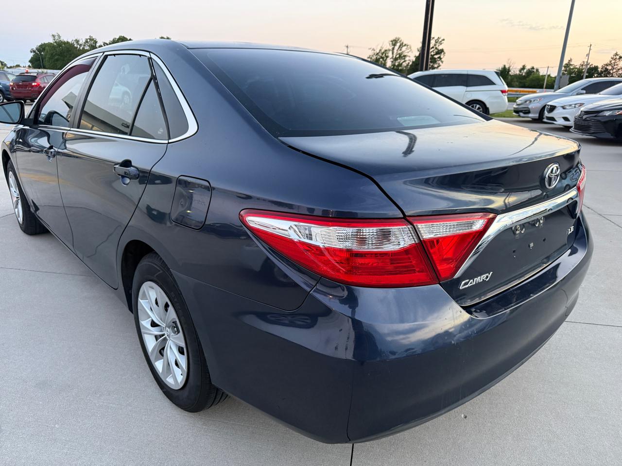 Toyota Camry SE 2017
