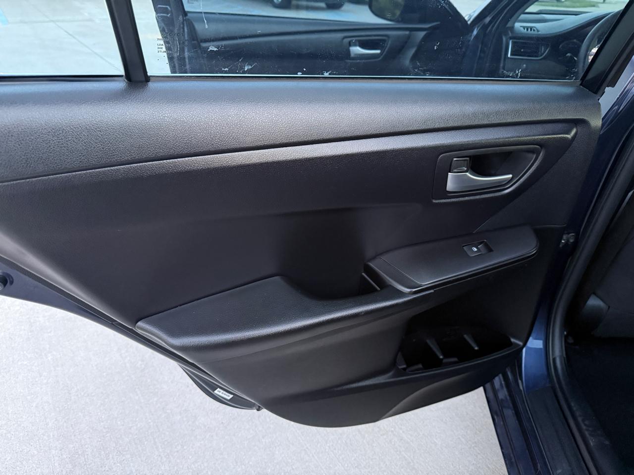 Toyota Camry SE 2017