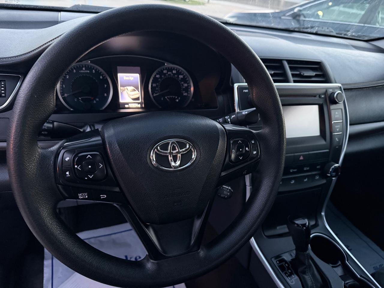 Toyota Camry SE 2017