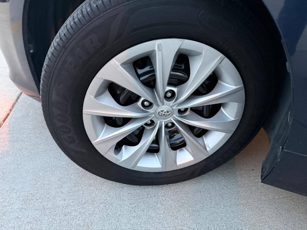 Toyota Camry SE 2017