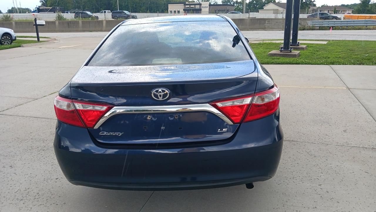 Toyota Camry SE 2017