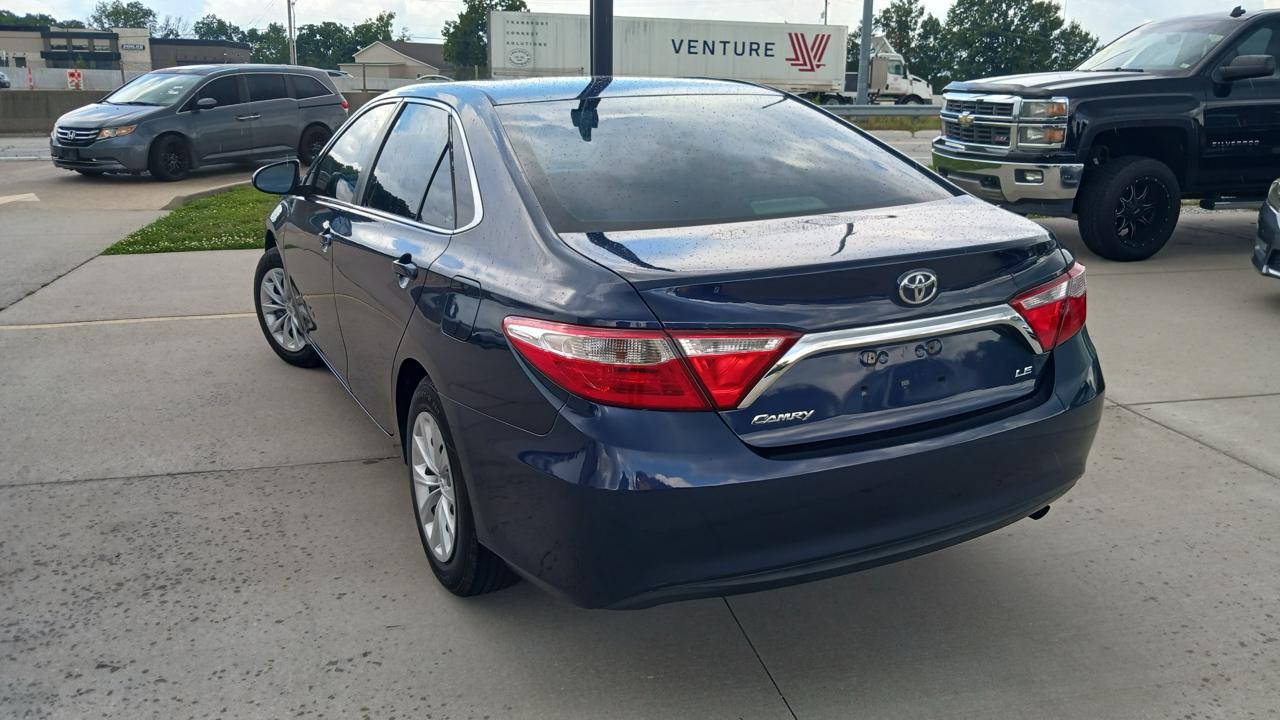 Toyota Camry SE 2017