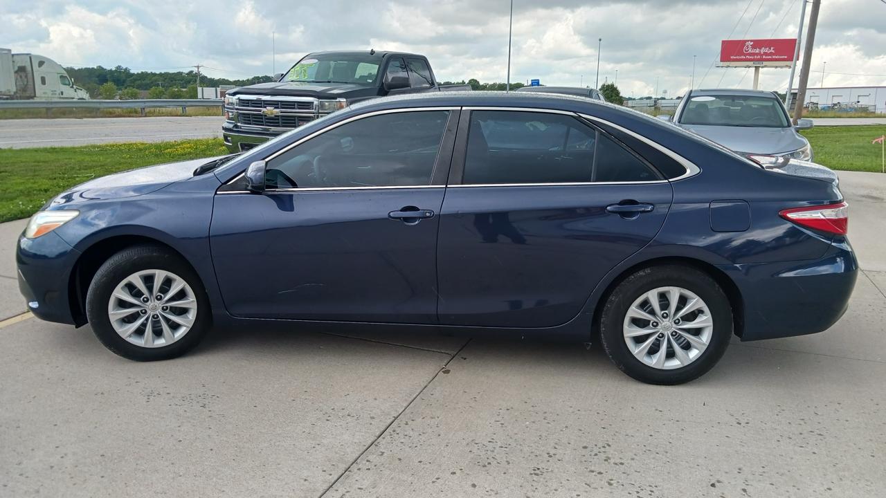 Toyota Camry SE 2017