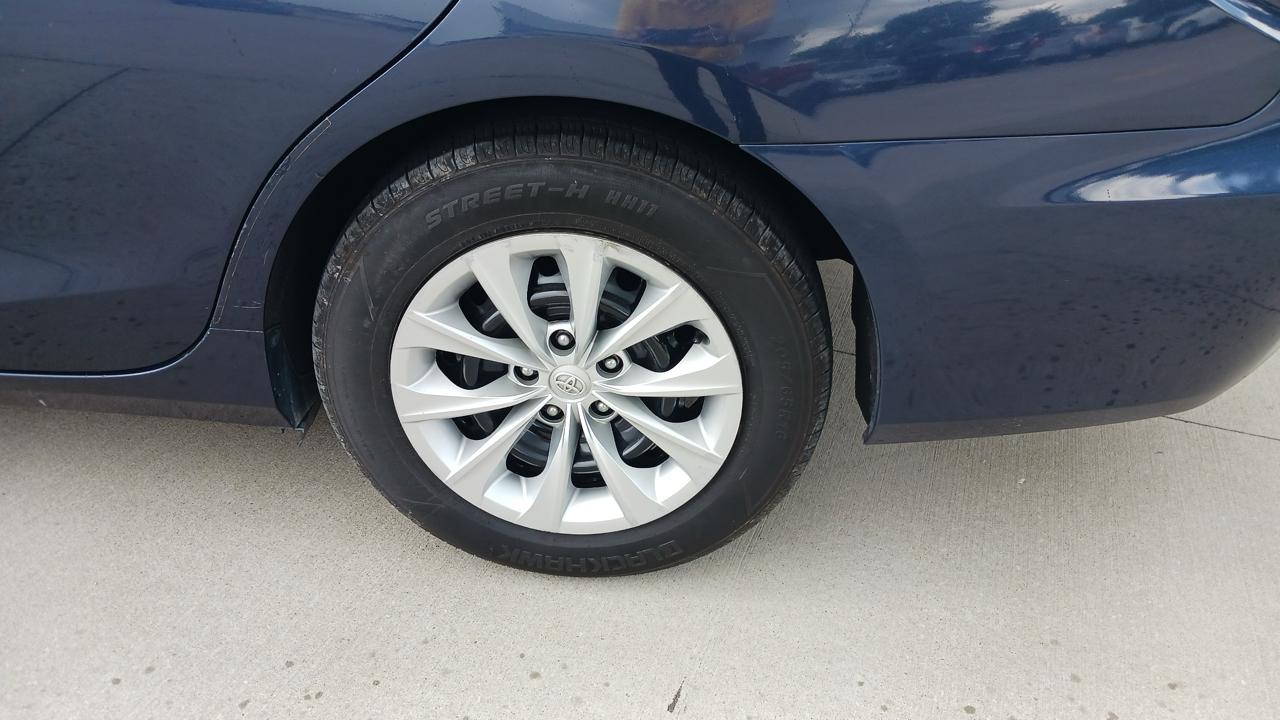 Toyota Camry SE 2017